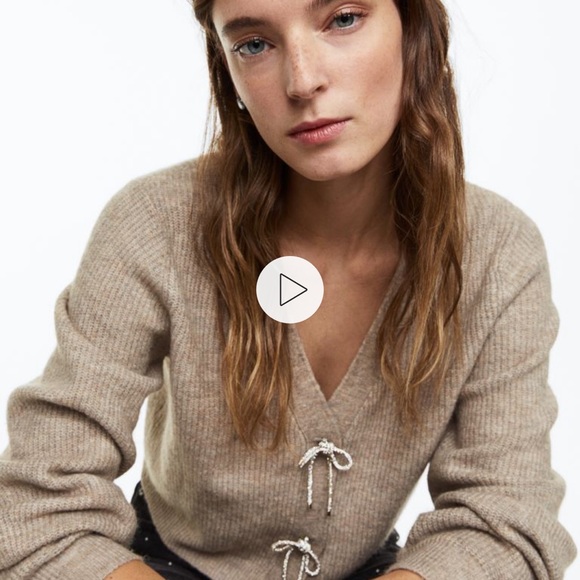 💥LAST ONE💥 NWT H&M Rhinestone bow cardigan in taupe - Picture 6 of 6